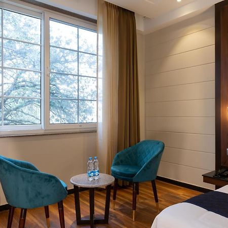 Hotel La Eden Mussoorie Kültér fotó